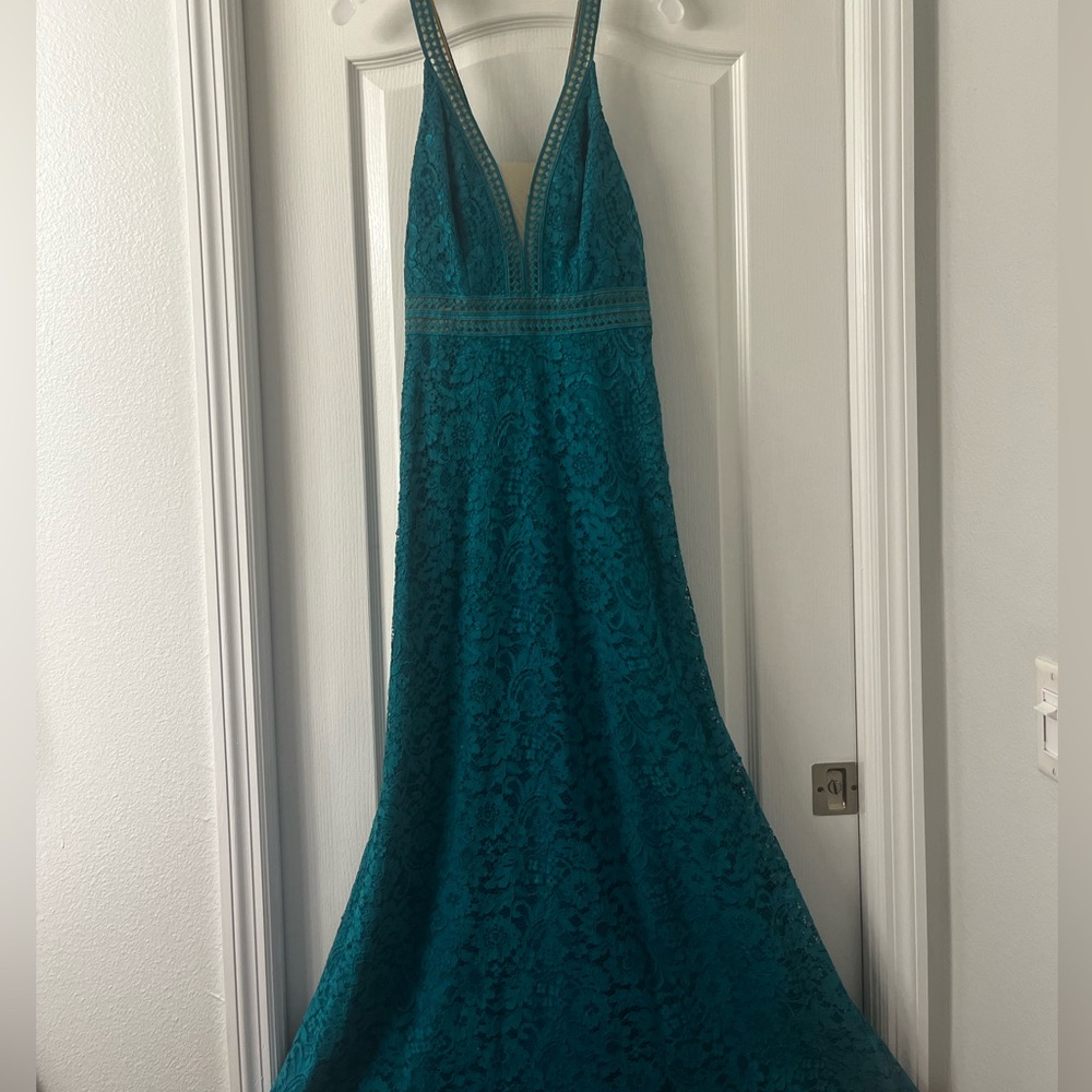 NWT David’s Bridal Wedding/Prom/Formal Wear Dress